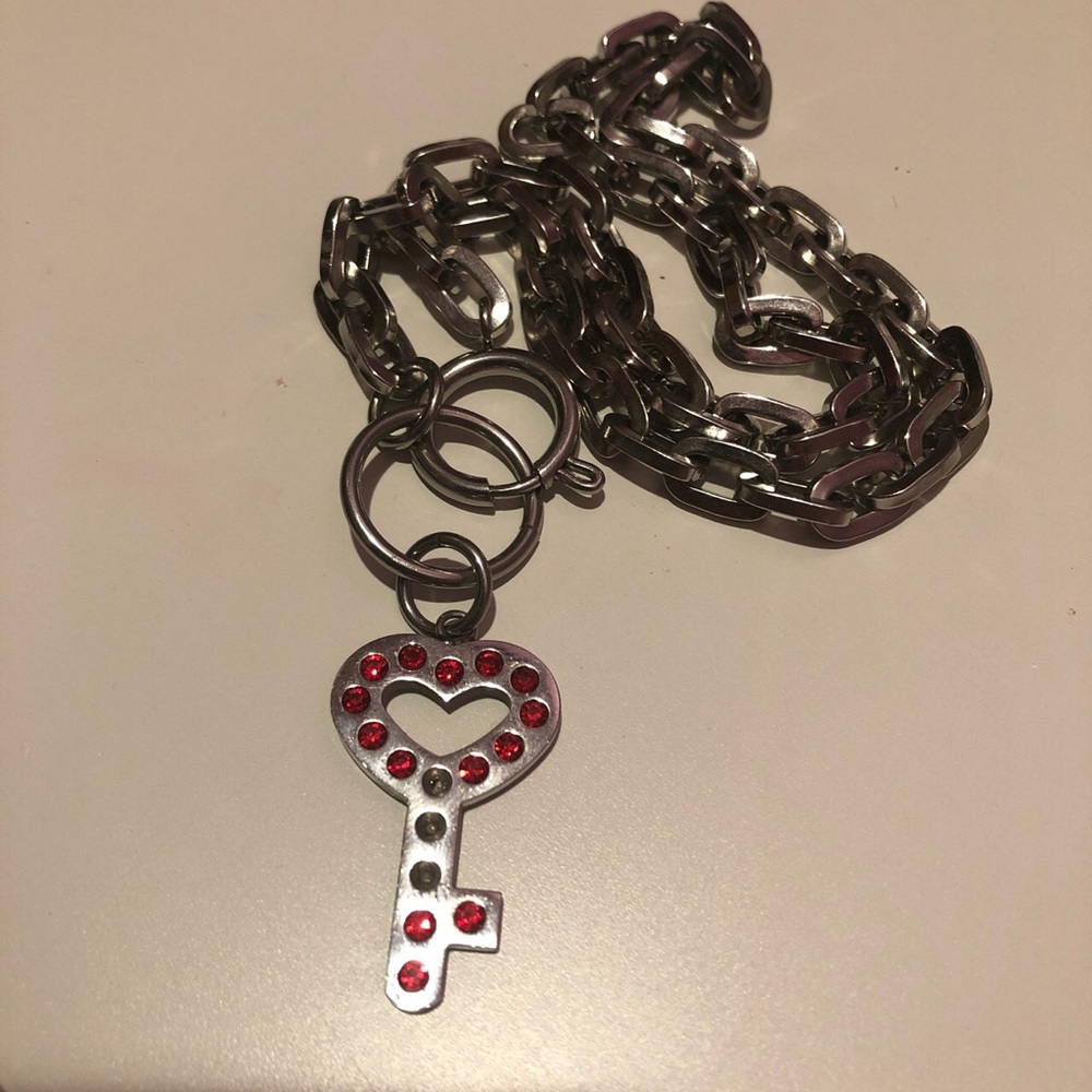 Igirl keychain necklace